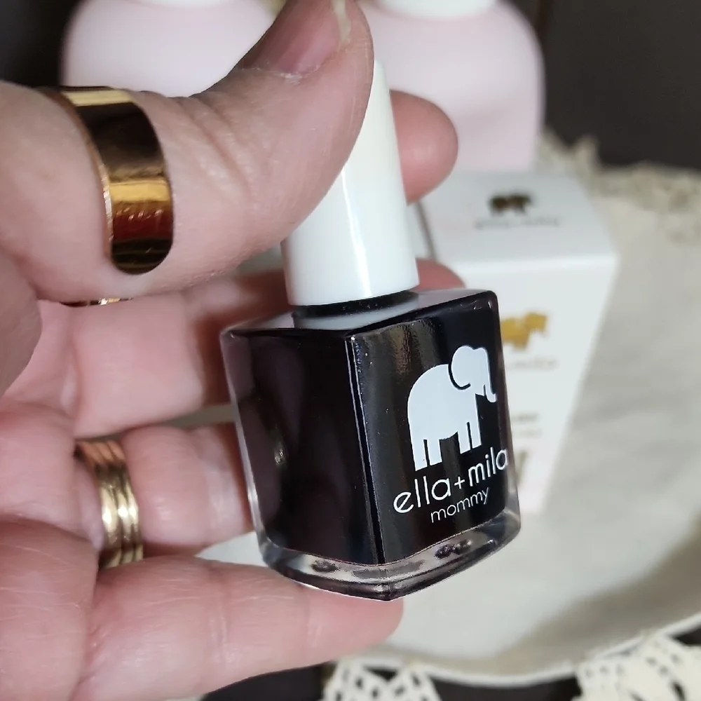 Ella + mila discover nail